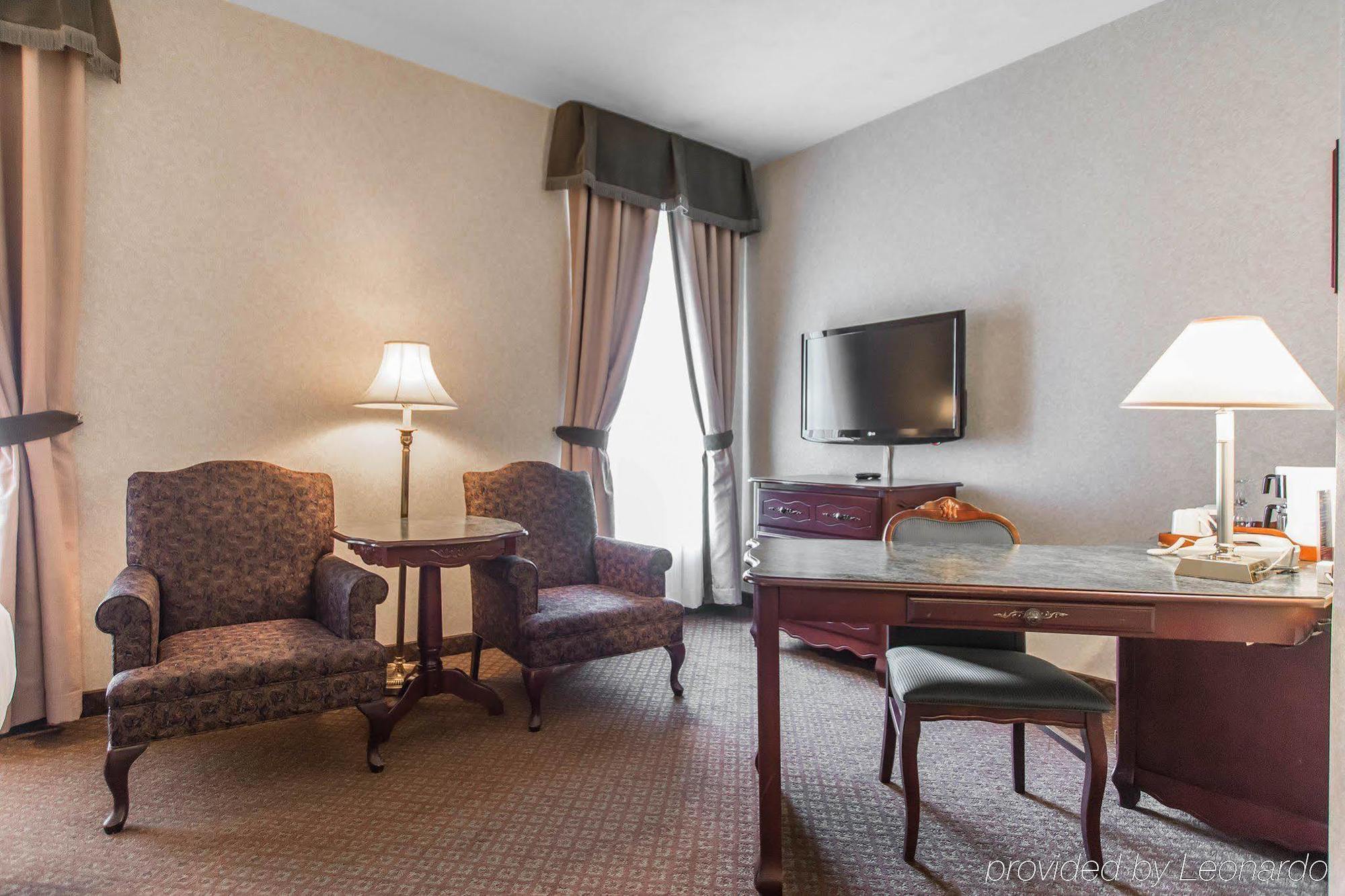 Chateau Moncton Trademark Collection By Wyndham מראה חיצוני תמונה