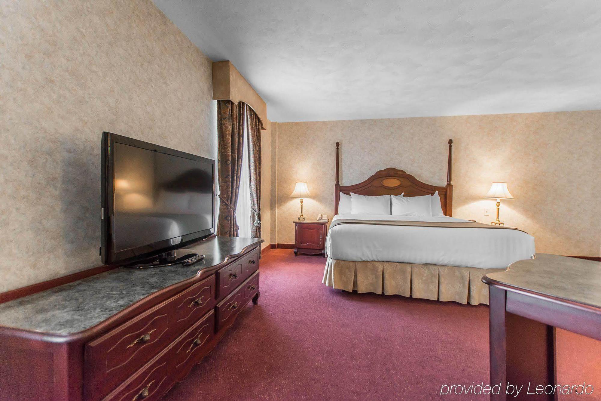 Chateau Moncton Trademark Collection By Wyndham מראה חיצוני תמונה