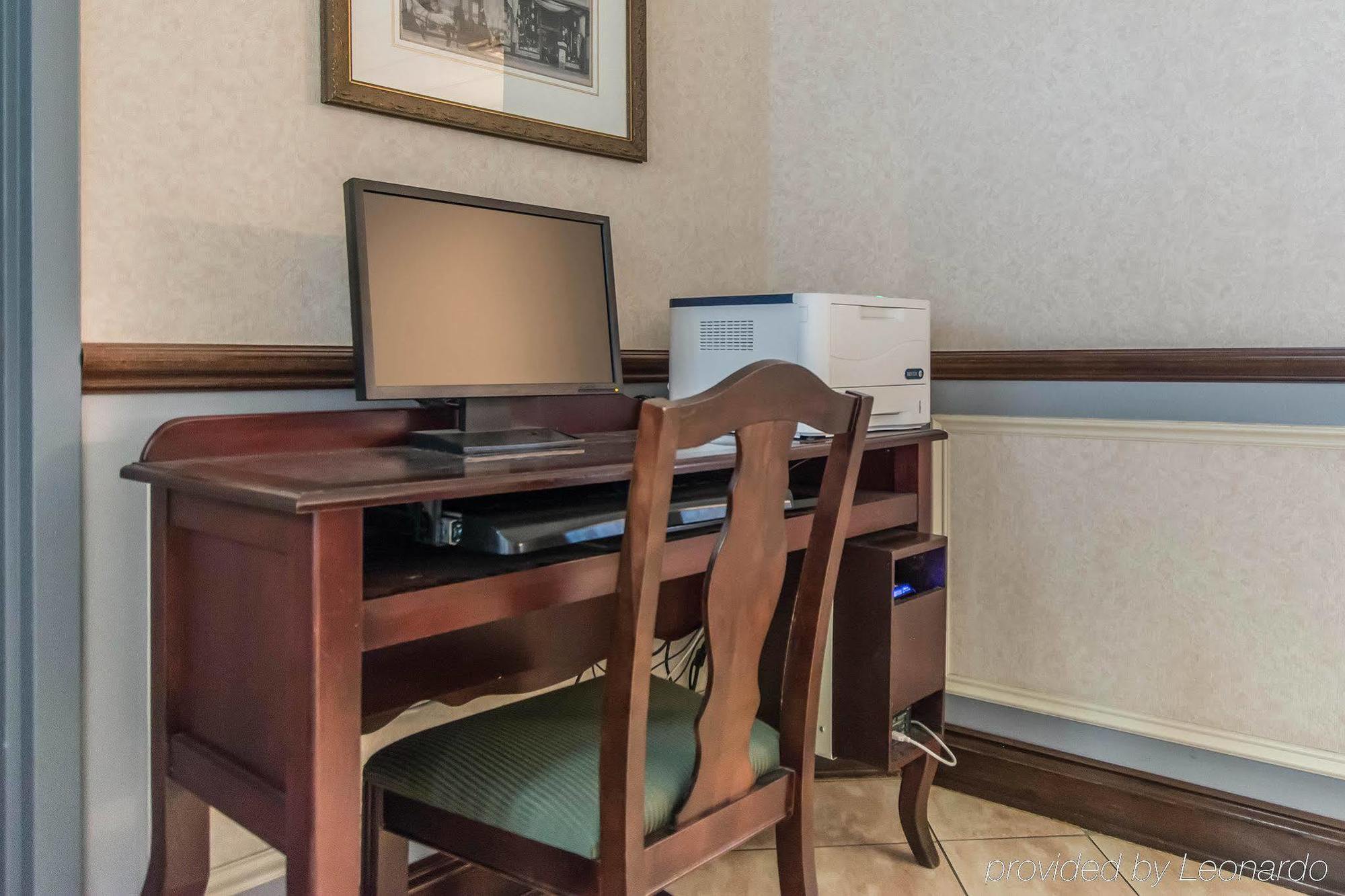 Chateau Moncton Trademark Collection By Wyndham מראה חיצוני תמונה