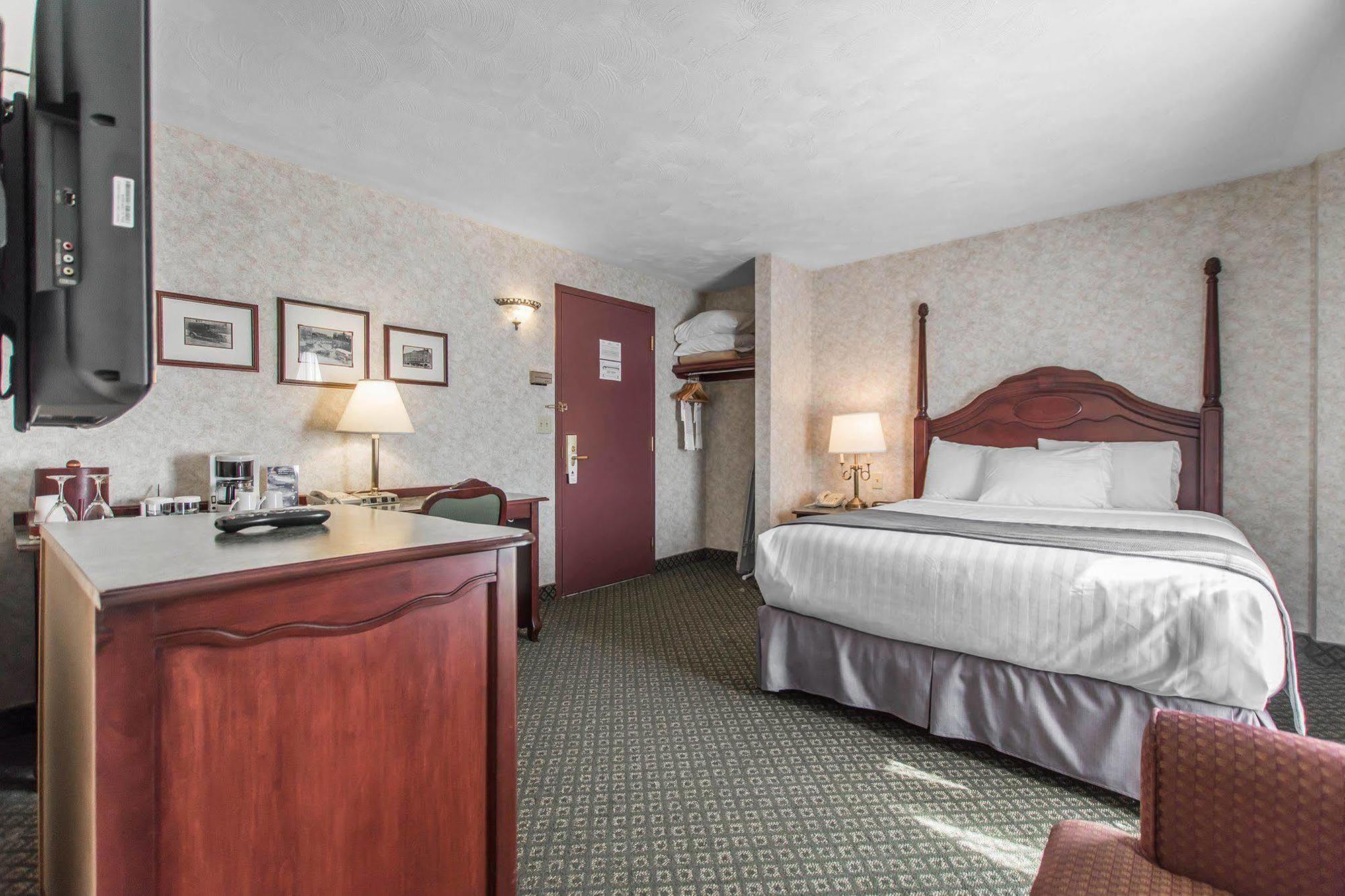 Chateau Moncton Trademark Collection By Wyndham מראה חיצוני תמונה