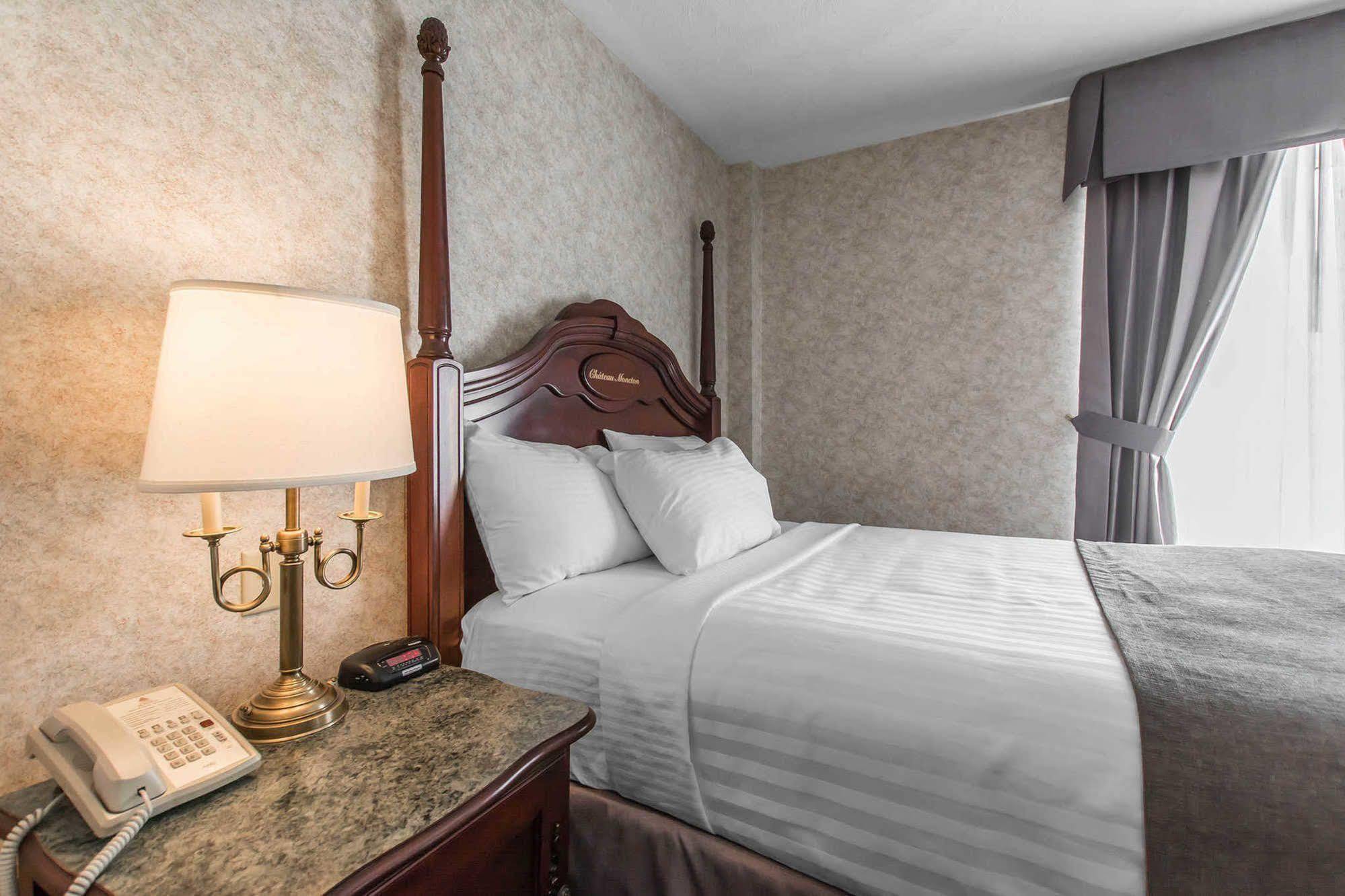 Chateau Moncton Trademark Collection By Wyndham מראה חיצוני תמונה